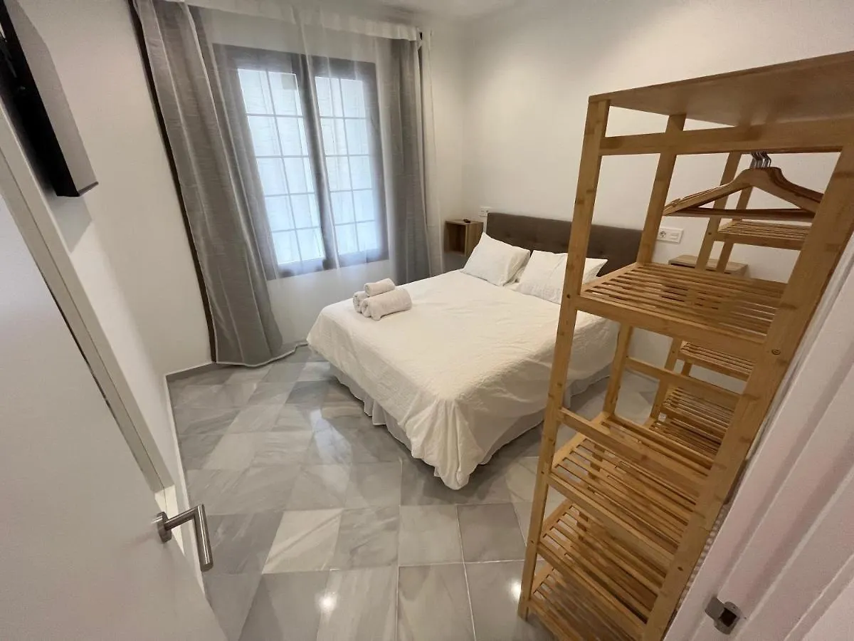 Monkeys Apartments Santa Clara Deluxe Seville Spain